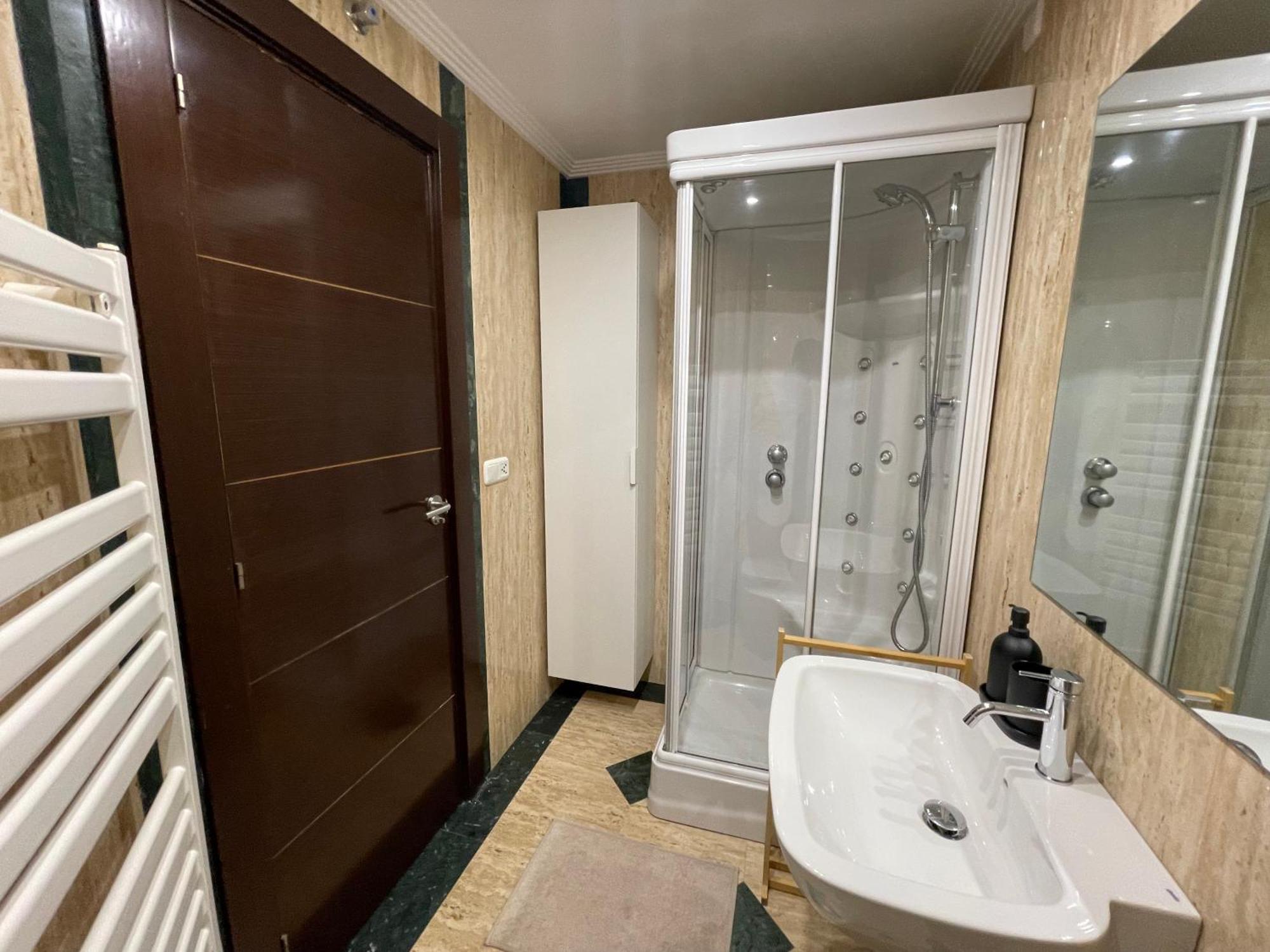 Atuaire Home Vivienda B Luminosa Parking Incluido En Plena Calle Comercial Burgo Esterno foto